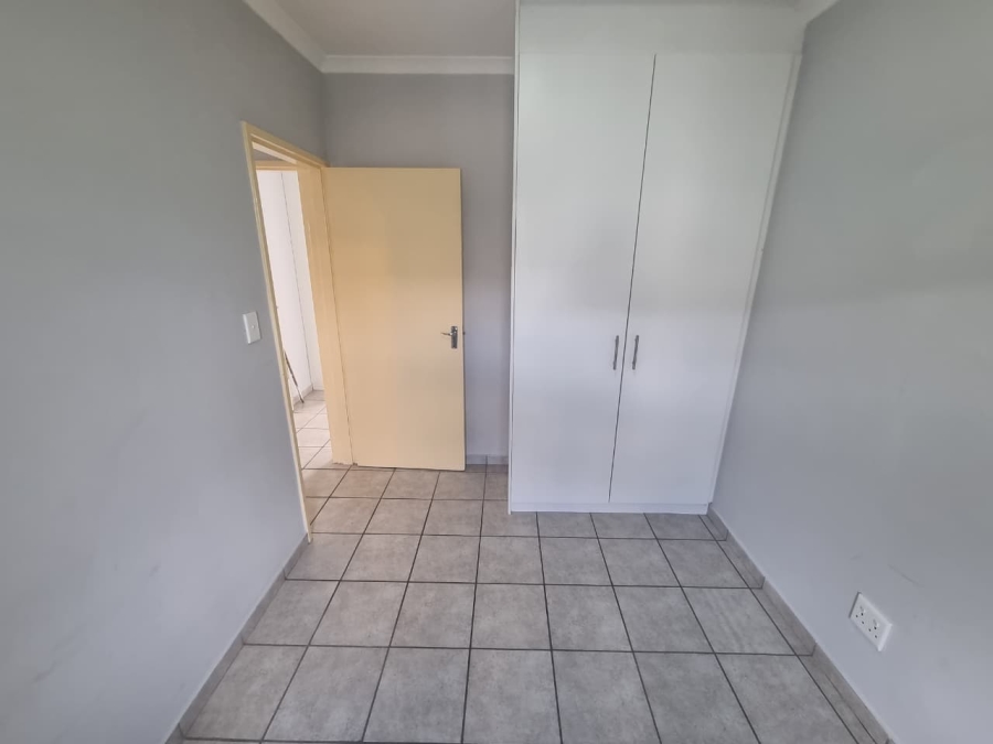2 Bedroom Property for Sale in Klein Drakenstein Western Cape